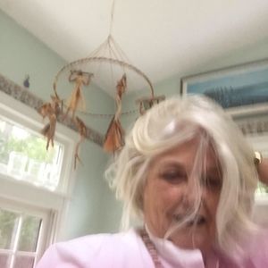 Meet your Posher, Valerie